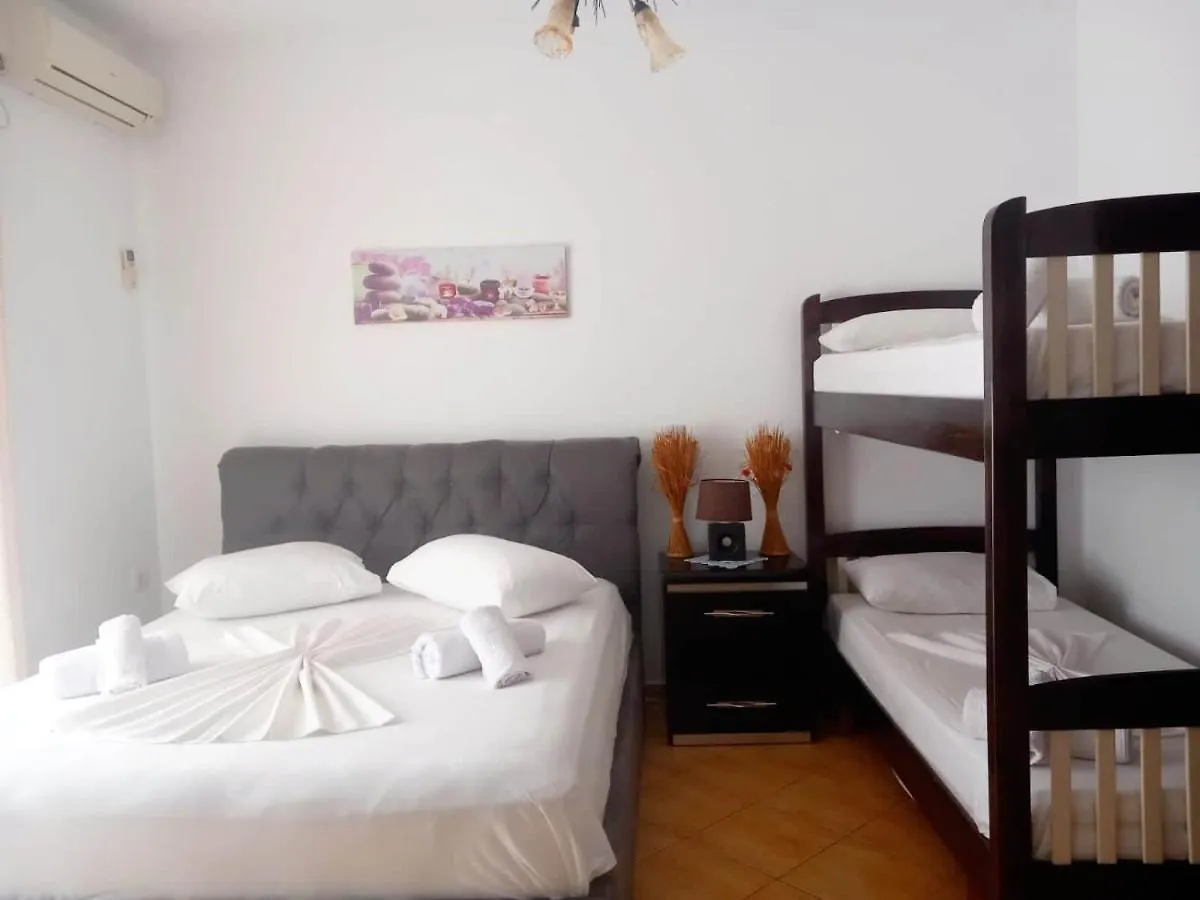 Vila Shuka Ksamil Sarandë 5*,  Albania